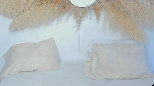 ShakeBigAss online show from October 24, 2025, 1:10 pm