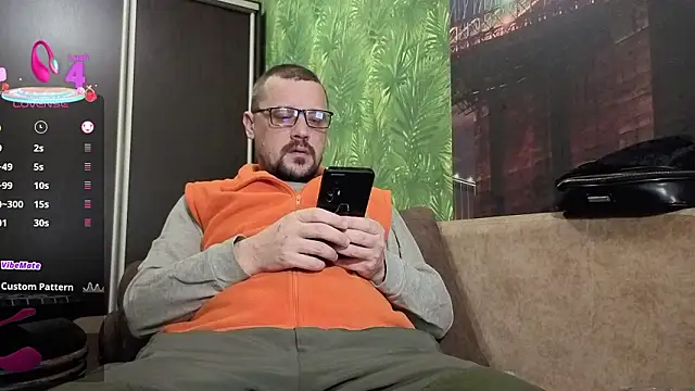 Snapshot of DanielOhCool chatting on February 3, 2026, 7:24 am DanielOhCool online show from February 3, 2026, 7:24 am