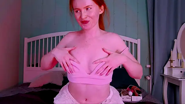 GingerArin online show from October 30, 2025, 11:30 am