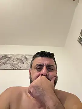 Snapshot of ChiIul11 chatting on March 11, 2026, 9:09 pm ChiIul11 online show from March 11, 2026, 9:09 pm