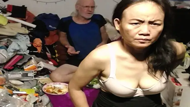 Snapshot of 1CuteAndSexy69 chatting on February 1, 2026, 3:54 pm 1CuteAndSexy69 online show from February 1, 2026, 3:54 pm