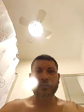 tropikboy online show from April 9, 2026, 9:48 am