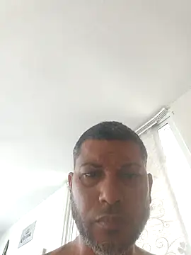 Snapshot of tropikboy chatting on May 23, 2026, 12:48 pm tropikboy online show from May 23, 2026, 12:48 pm