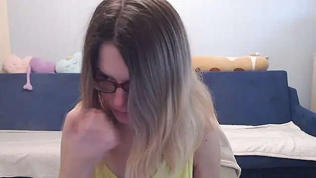 night is dark online show from November 7, 2025, 2:10 pm