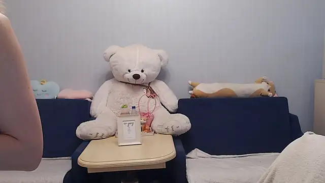 night is dark online show from October 30, 2025, 2:36 pm