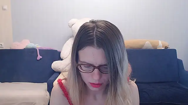 night is dark online show from December 15, 2025, 2:01 pm