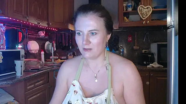 LizaCakes online show from December 17, 2024, 2:44 pm