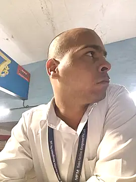 Snapshot of Vickyrajput009 chatting on February 12, 2026, 3:06 am Vickyrajput009 online show from February 12, 2026, 3:06 am