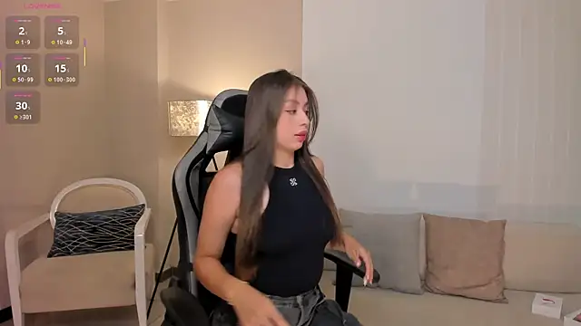 EllaClark online show from November 19, 2025, 6:52 pm