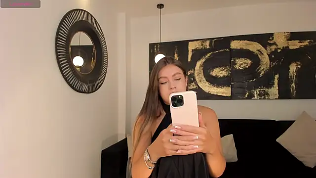 EllaClark online show from March 13, 2025, 6:23 pm