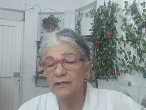 FunnyGrandma online show from February 2, 2025, 3:54 am