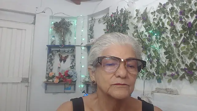 FunnyGrandma online show from December 24, 2024, 1:49 am