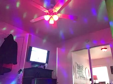 Jcharlesnew69xh online show from November 16, 2025, 3:28 pm