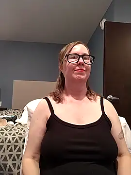 SweetandNaughty1 online show from October 19, 2025, 4:43 pm