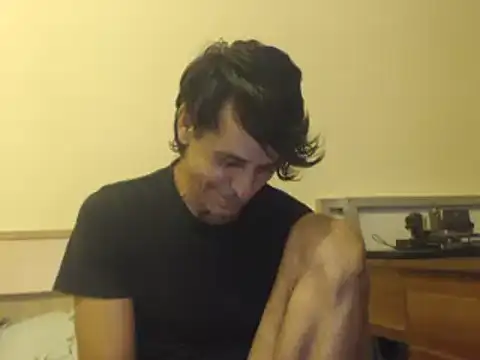yvesstorm1 online show from January 4, 2025, 7:44 pm