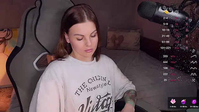 Snapshot of Your_Sweet_Lilu chatting on December 19, 2025, 1:57 pm Your Sweet Lilu online show from December 19, 2025, 1:57 pm