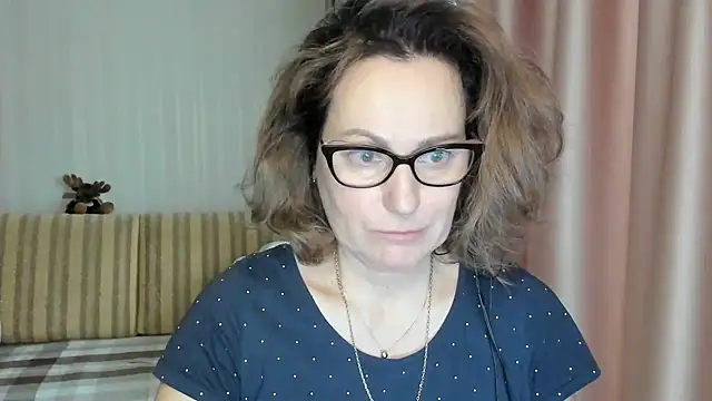 lauraoven online show from March 1, 2025, 12:45 pm