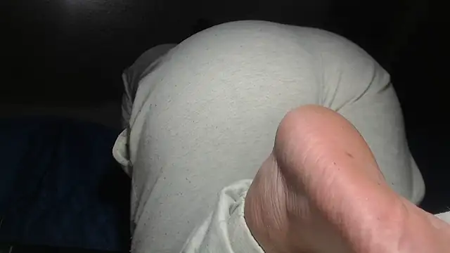 prettyangelsquirt online show from November 22, 2025, 2:32 am