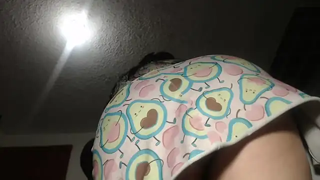 prettyangelsquirt online show from November 25, 2025, 1:55 pm