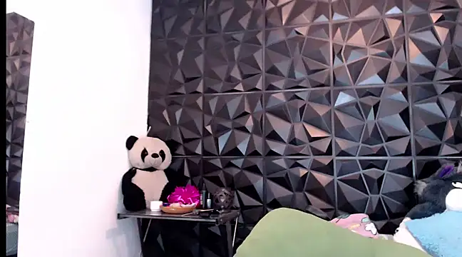 nik lucas online show from December 10, 2024, 10:58 pm