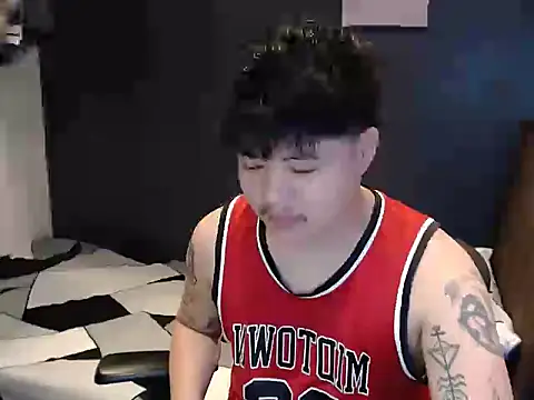 ASIANken911 online show from November 19, 2025, 2:28 pm