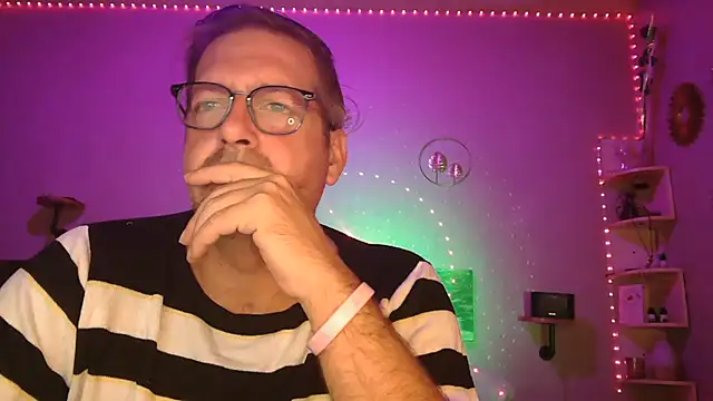 matrikes1 online show from October 31, 2025, 7:43 pm