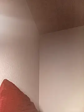 Kw8585kw online show from April 12, 2026, 7:17 pm