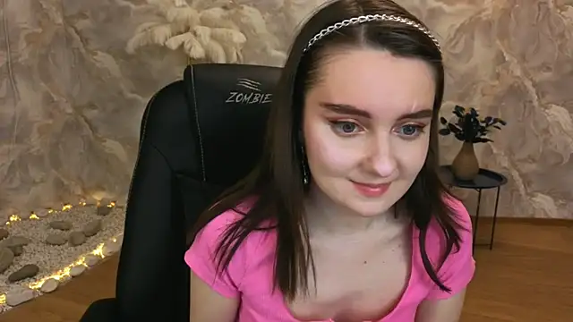 CloudGrace online show from October 11, 2025, 6:20 pm