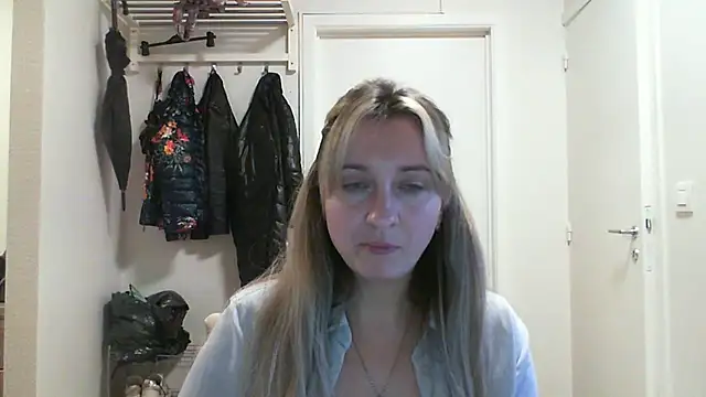 Snapshot of SusanCurt chatting on November 21, 2025, 10:47 am SusanCurt online show from November 21, 2025, 10:47 am