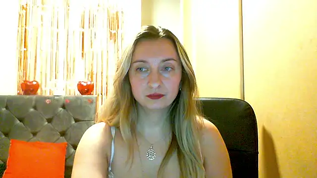 SusanCurt online show from March 5, 2026, 7:43 pm