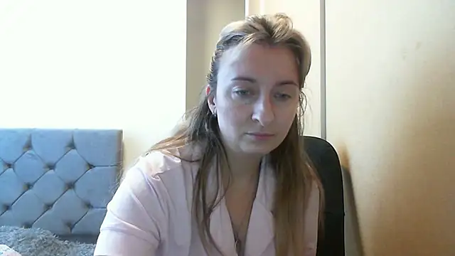 Snapshot of SusanCurt chatting on October 12, 2025, 8:26 am SusanCurt online show from October 12, 2025, 8:26 am