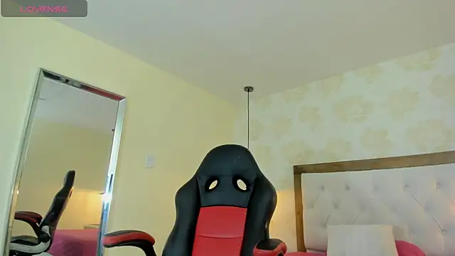 clarisKlein online show from March 31, 2026, 4:03 am