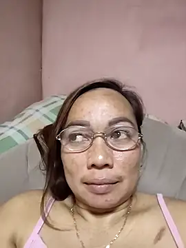 Snapshot of asianwet4u chatting on December 19, 2025, 3:36 pm asianwet4u online show from December 19, 2025, 3:36 pm