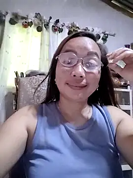 Snapshot of asianwet4u chatting on December 18, 2025, 2:05 am asianwet4u online show from December 18, 2025, 2:05 am