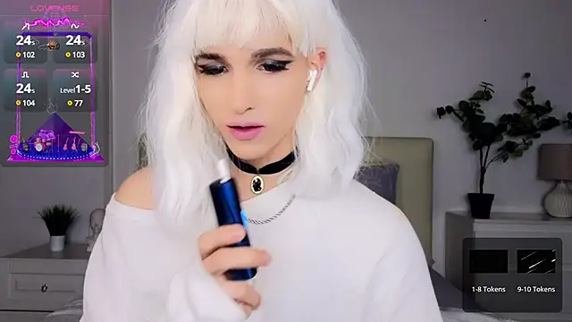 HelenSpellman online show from December 14, 2024, 11:34 pm