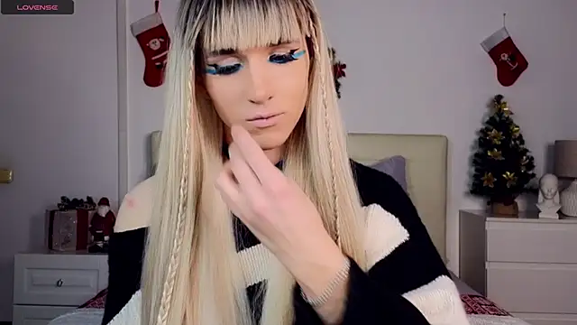 HelenSpellman online show from January 8, 2025, 4:44 am