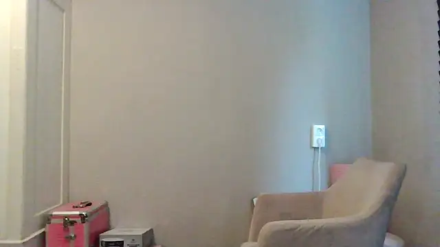 avajade online show from October 15, 2025, 9:06 am