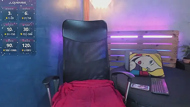 niky doll  online show from February 16, 2026, 1:32 pm