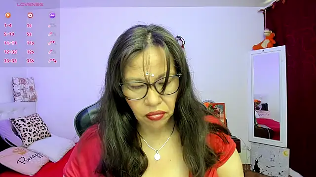 Snapshot of esmeralda_milf chatting on June 29, 2026, 1:55 pm esmeralda milf online show from June 29, 2026, 1:55 pm