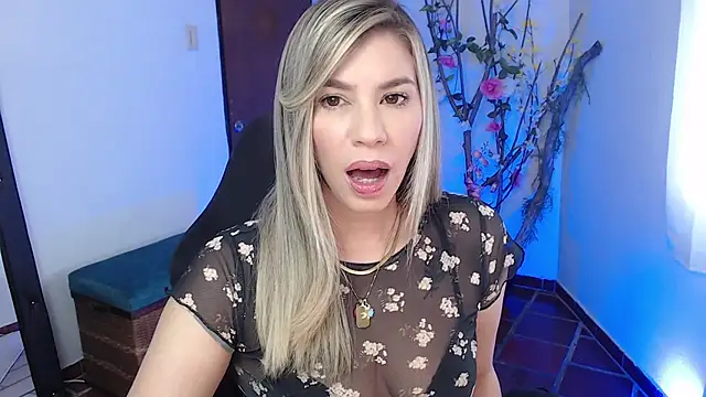 Snapshot of ms_sofia_x chatting on October 30, 2025, 3:20 pm ms sofia x online show from October 30, 2025, 3:20 pm