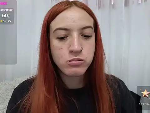 Snapshot of ninaa_fox chatting on October 16, 2025, 2:25 pm ninaa fox online show from October 16, 2025, 2:25 pm