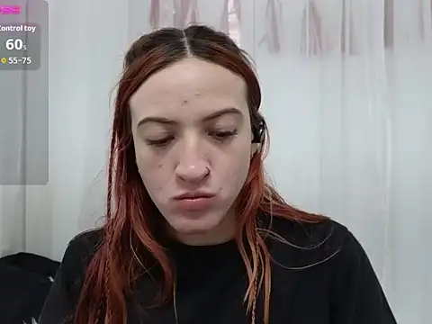 Snapshot of ninaa_fox chatting on October 11, 2025, 2:18 pm ninaa fox online show from October 11, 2025, 2:18 pm