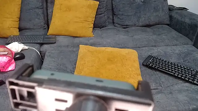 Snapshot of kamila-diablita chatting on February 19, 2025, 5:16 pm kamila-diablita online show from February 19, 2025, 5:16 pm