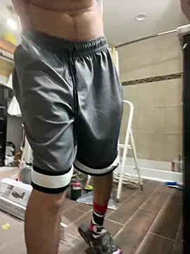 Snapshot of Prettyboiflaco chatting on February 27, 2025, 3:40 am Prettyboiflaco online show from February 27, 2025, 3:40 am