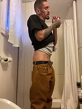 Snapshot of Prettyboiflaco chatting on March 18, 2025, 1:02 am Prettyboiflaco online show from March 18, 2025, 1:02 am