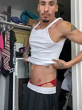 Snapshot of Prettyboiflaco chatting on February 15, 2025, 12:04 am Prettyboiflaco online show from February 15, 2025, 12:04 am