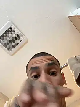 Snapshot of Prettyboiflaco chatting on March 13, 2025, 3:17 pm Prettyboiflaco online show from March 13, 2025, 3:17 pm