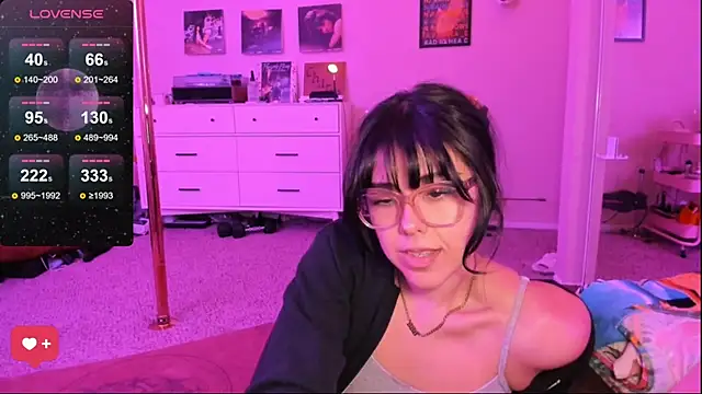 Evie-Luna online show from February 9, 2025, 3:43 am