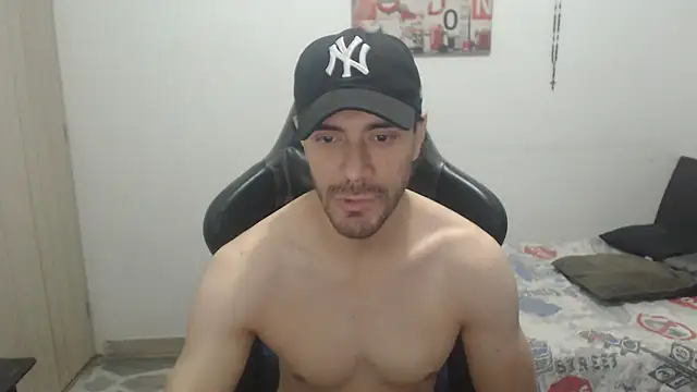 samuelgarcia  online show from July 21, 2026, 4:47 am