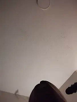 6lue6a6y69 online show from December 17, 2025, 9:03 am